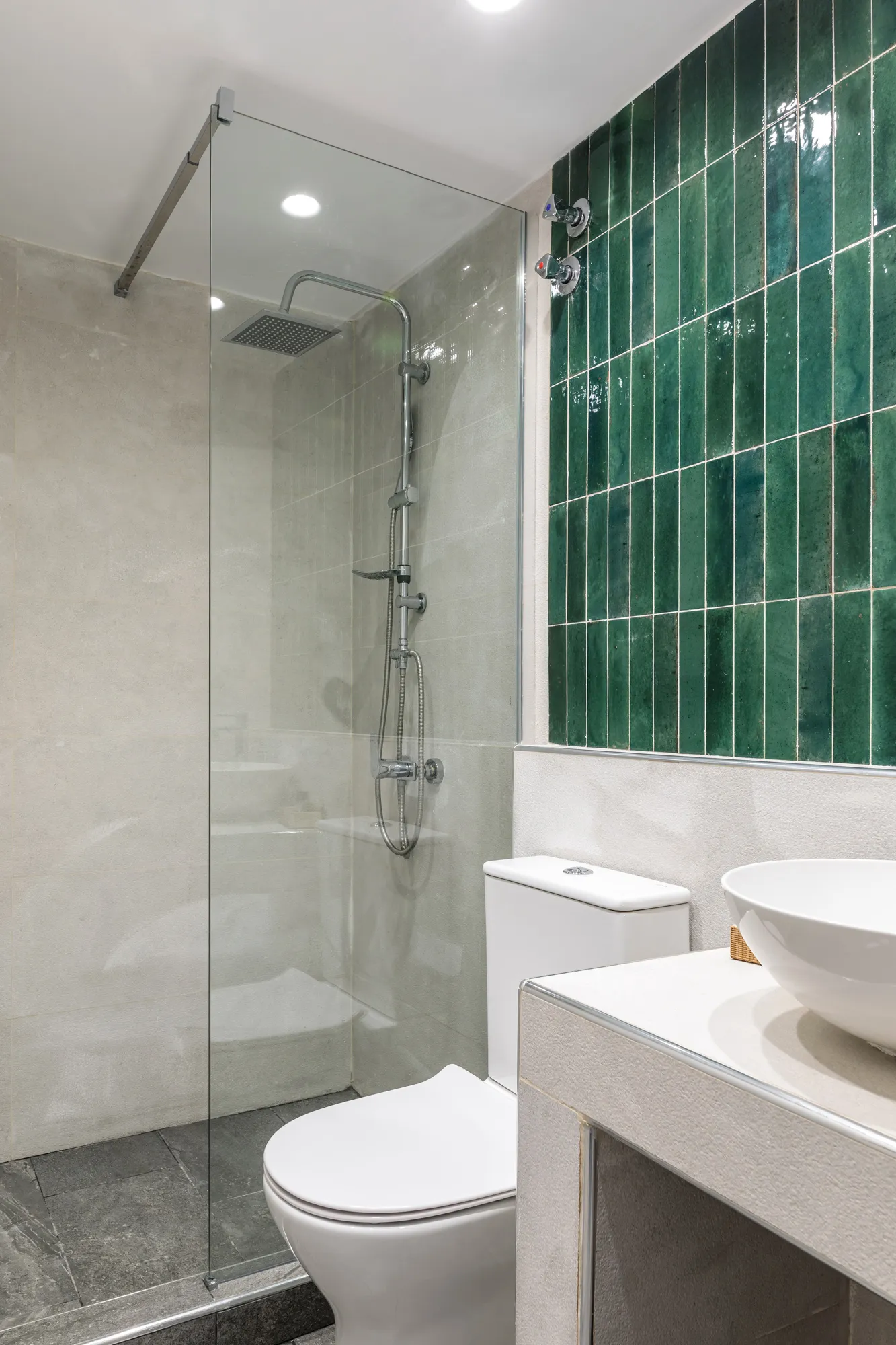 Tiara Holidays - Bay View Suites - Double Room - bathroom